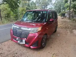Toyota Roomy 2016