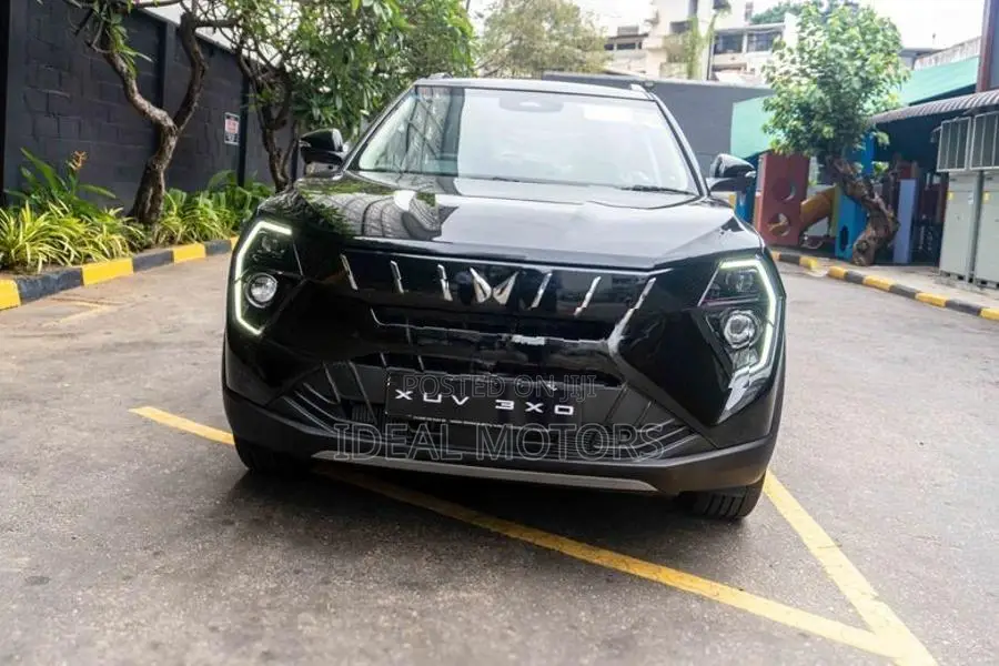 Mahindra XUV 3XO AX7L 2026