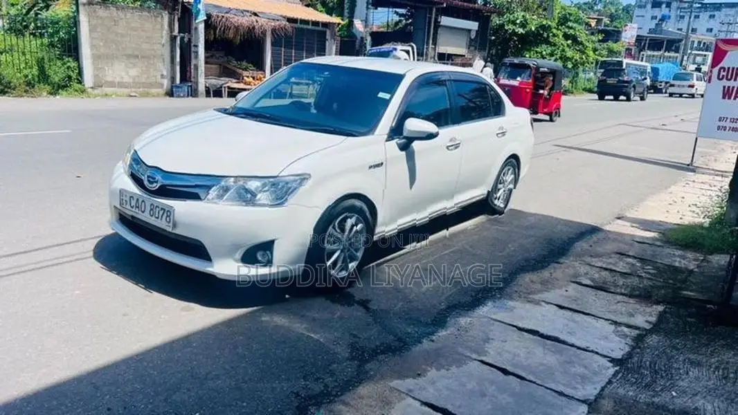 Toyota Axio 2014