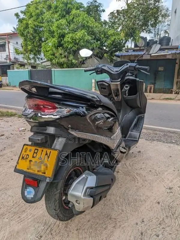Suzuki Burgman 125 2020