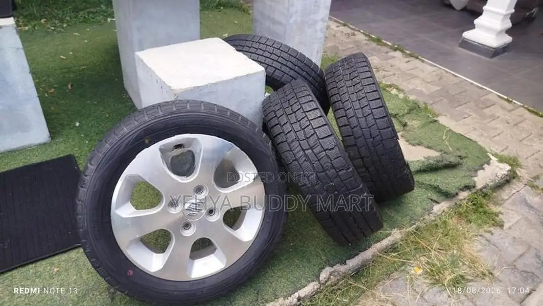Suzuki Every Wagon 14" Alloy Wheels Tyres