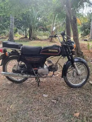 Honda Benly 2005