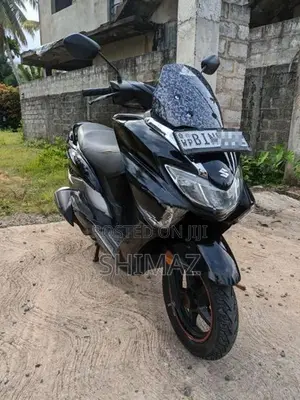 Suzuki Burgman 125 2020