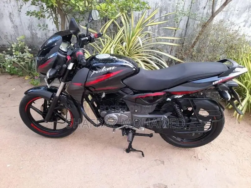 Bajaj Pulsar 150 2017