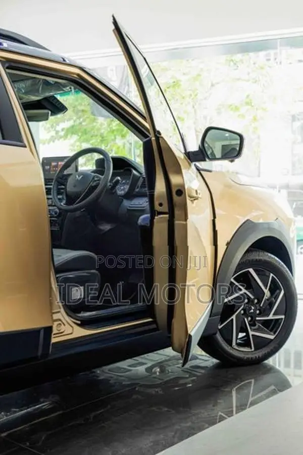 Mahindra XUV 3XO AX7L 2026