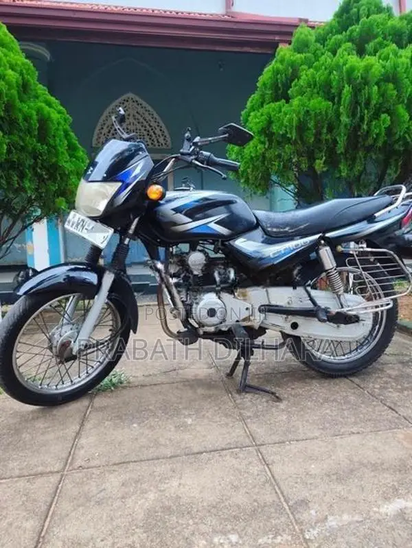 Bajaj CT100 2012