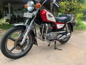 Honda CM Custom 125 2001