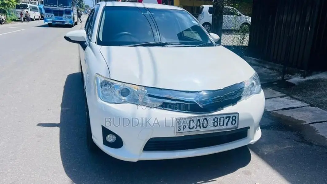Toyota Axio 2014