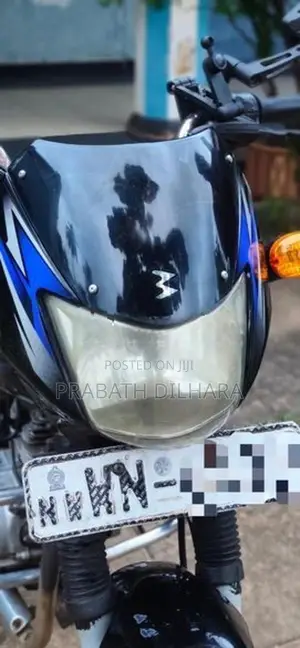 Bajaj CT100 2012
