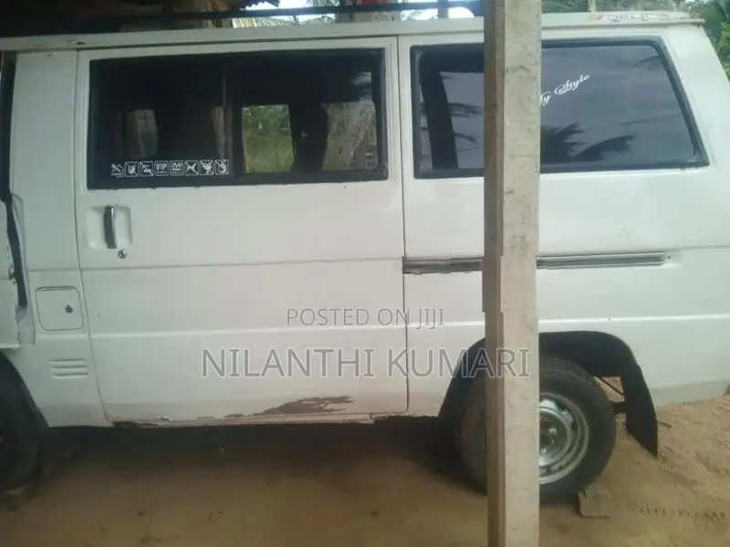 Mitsubishi Delica 1981