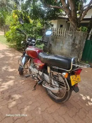 Bajaj Boxer 2000