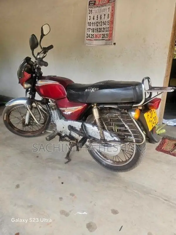 Bajaj Boxer 2000
