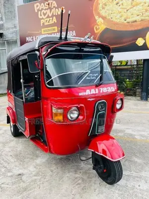 Bajaj RE 2013