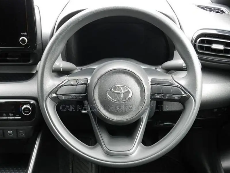 Toyota Yaris G LED Package 2026