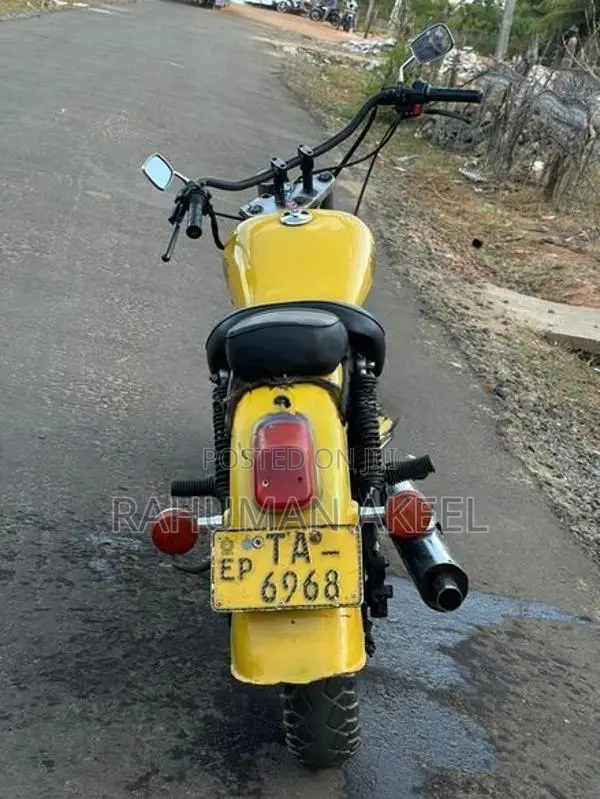 Yamaha Marda 2000