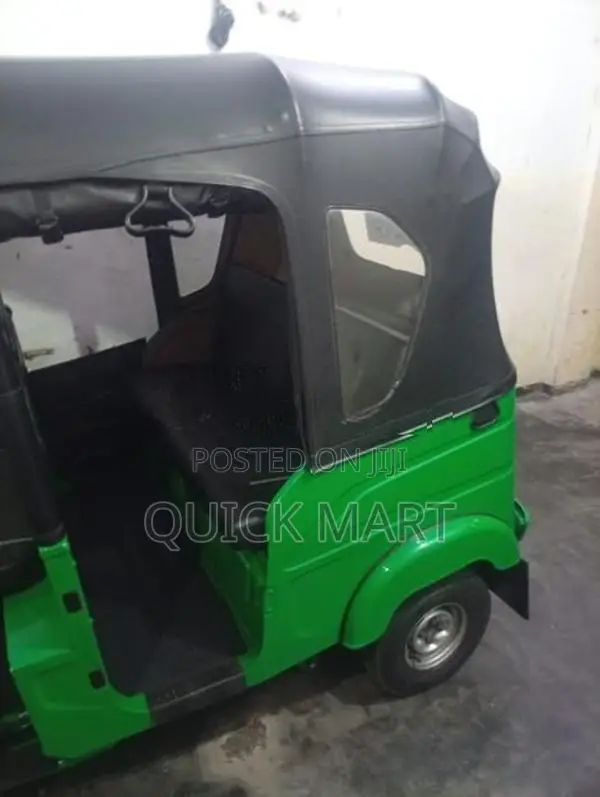 Bajaj RE 2026