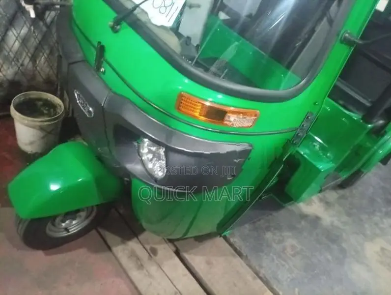 Bajaj RE 2026