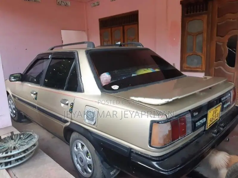 Toyota Corona 1990
