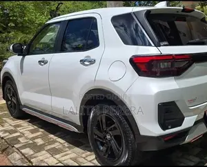 Daihatsu Rocky Premium G 2023