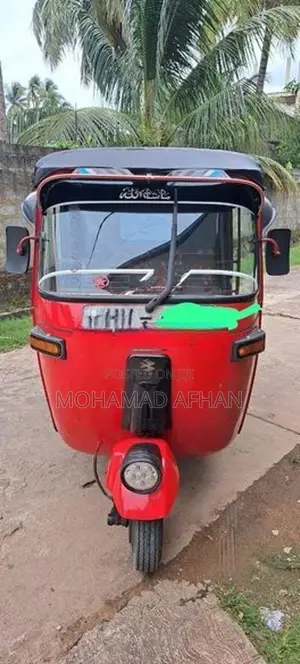 Bajaj RE 2003