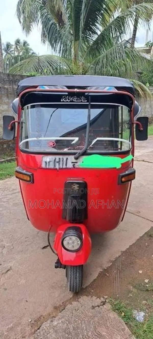 Bajaj RE 2003