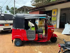 Bajaj RE 2011