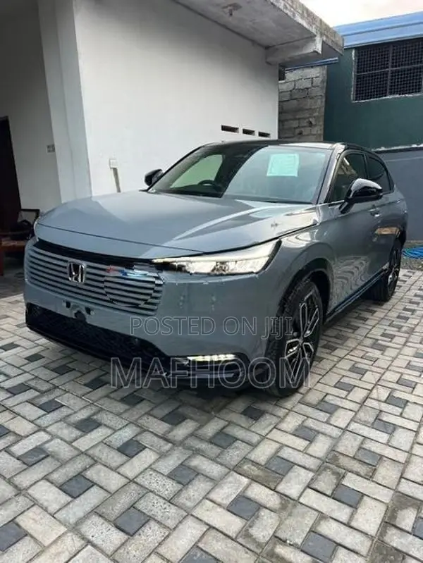 Honda Vezel Z Play Moon Roof 2026
