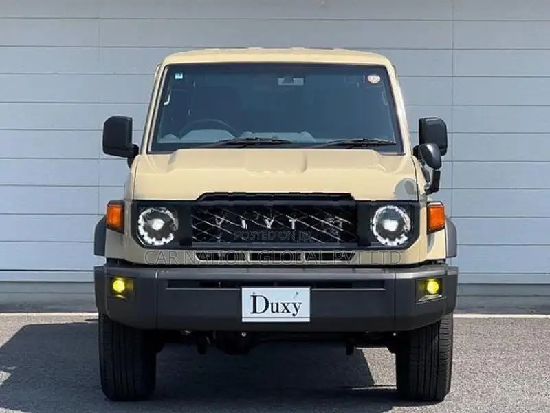 Toyota Land Cruiser 70 AX 2026