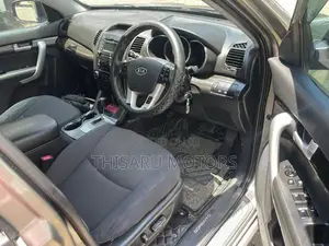 Kia Sorento AUTO DIESEL 1-8 2011