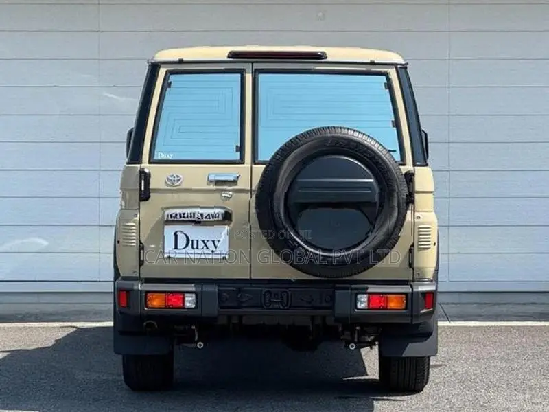 Toyota Land Cruiser 70 AX 2026