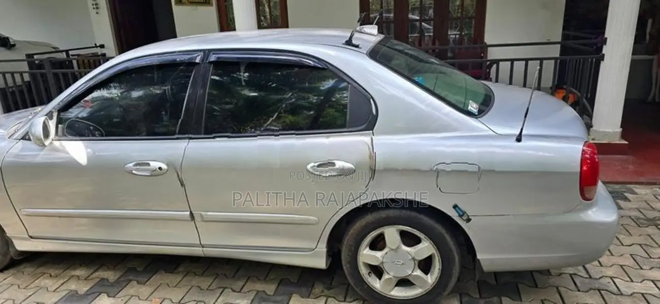 Hyundai Sonata 2001