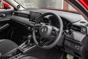 Honda Vezel Z PREMIUM RED 2026