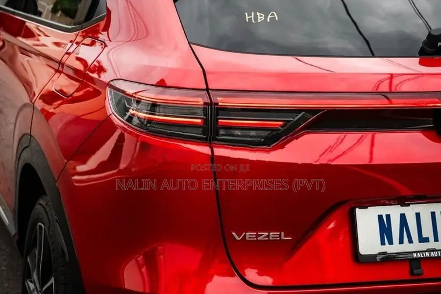 Honda Vezel Z PREMIUM RED 2026