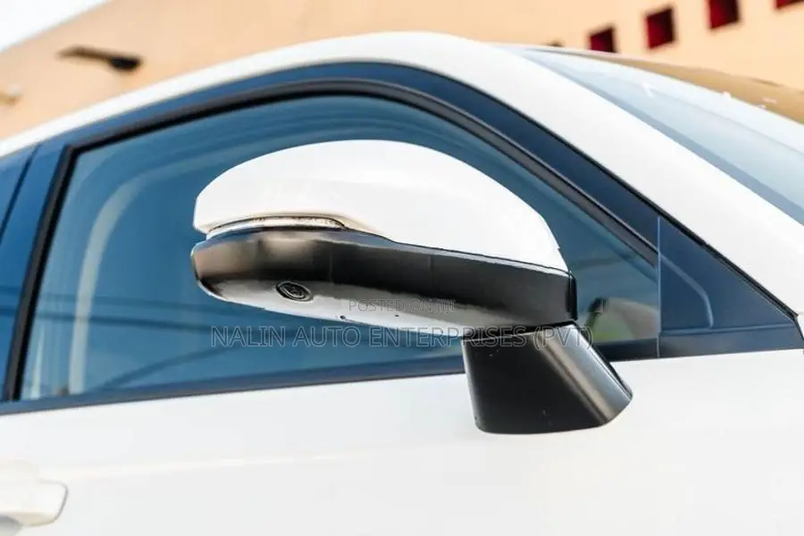 Honda Vezel Z Premium Pearl 2026