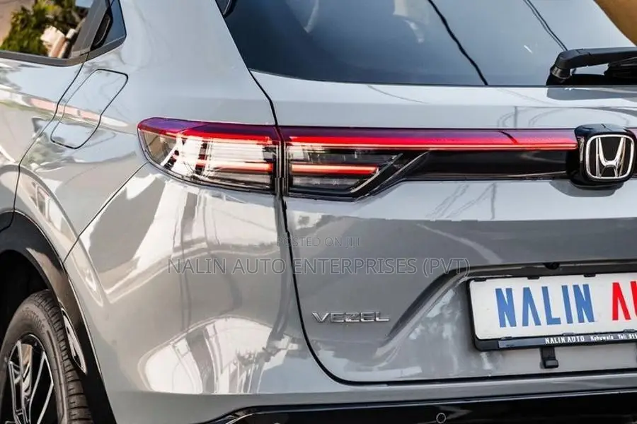Honda Vezel Z Premium Grey 2026