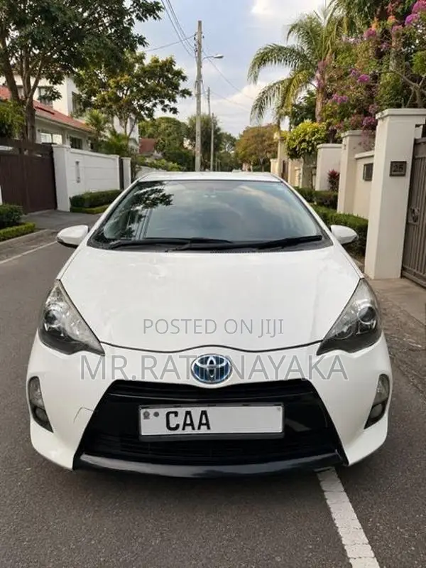 Toyota Aqua 2013