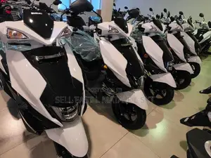 Suzuki Burgman / Avenis 125 ___ 2026