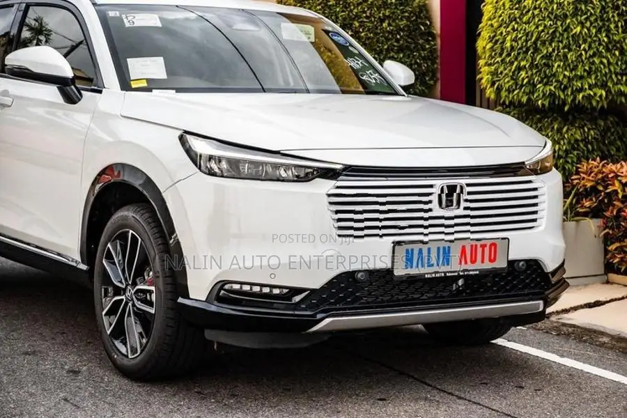 Honda Vezel Z PACKAGE PEARL 2026