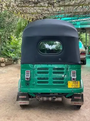 Bajaj RE 2015