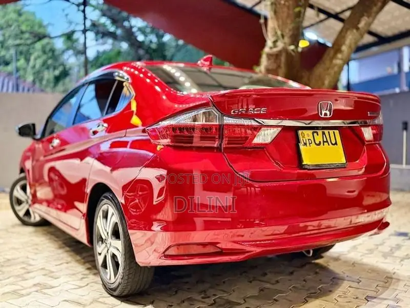Honda Grace EX 2017