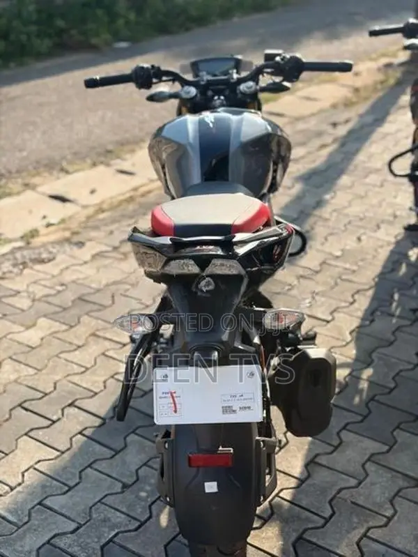TVS Apache RTR 160 2026