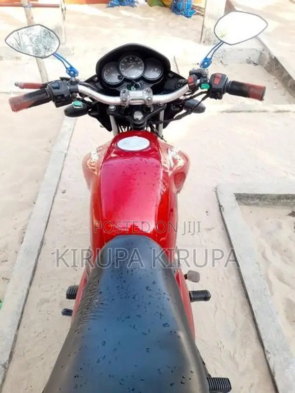 TVS Apache 2008