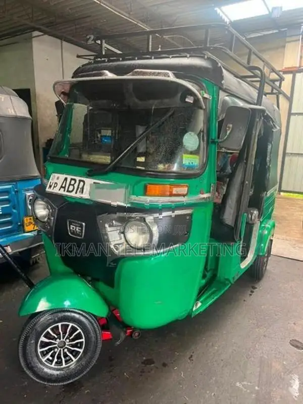Bajaj RE 2016