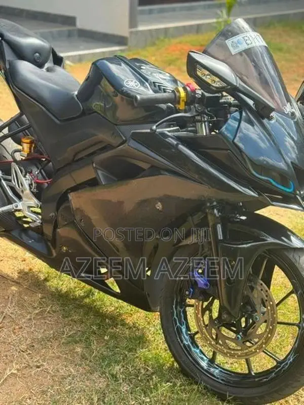 Yamaha R15 2019