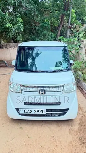 Honda N-Box 2015