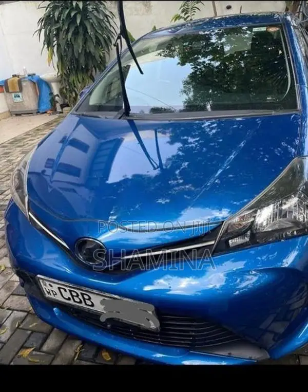Toyota Vitz 2016