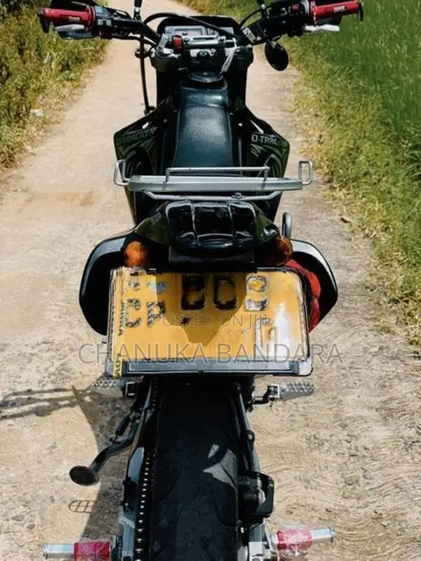 Kawasaki D Tracker 2010