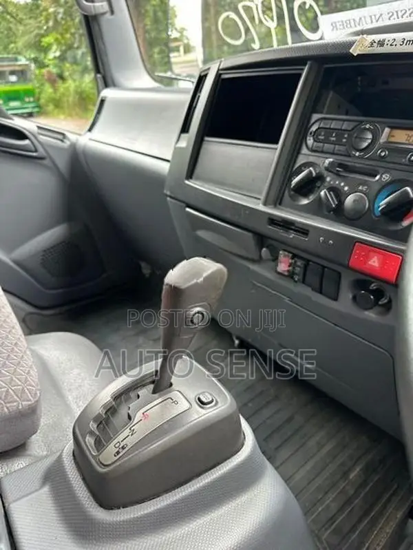 Isuzu Elf Full Body 2019