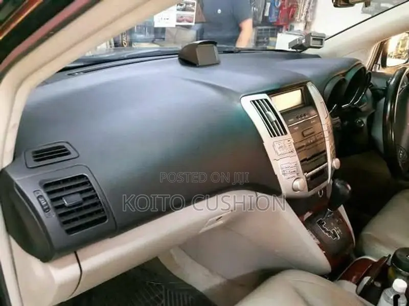 Toyota Harrier Dashboard