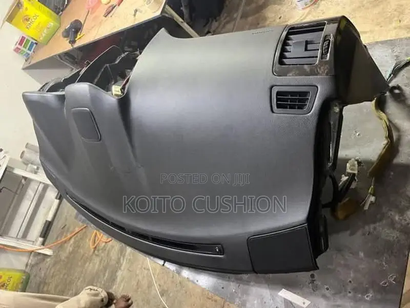 Toyota Harrier Dashboard
